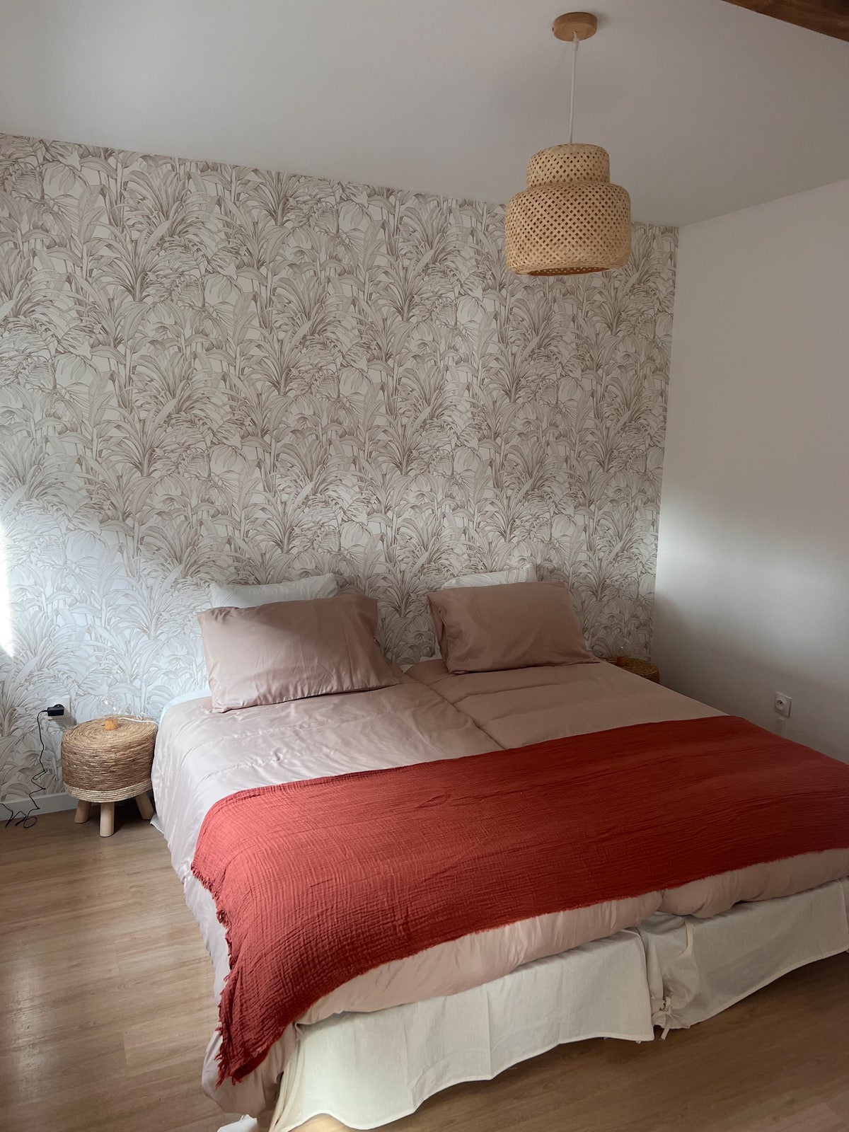 Case de Léo-Paul Suite & SPA chambre