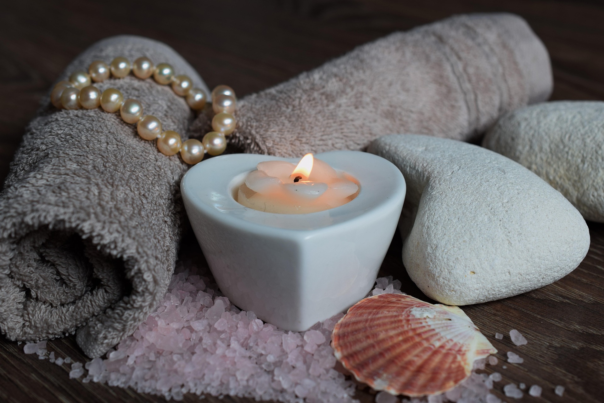 Massage aux coquillages chauds